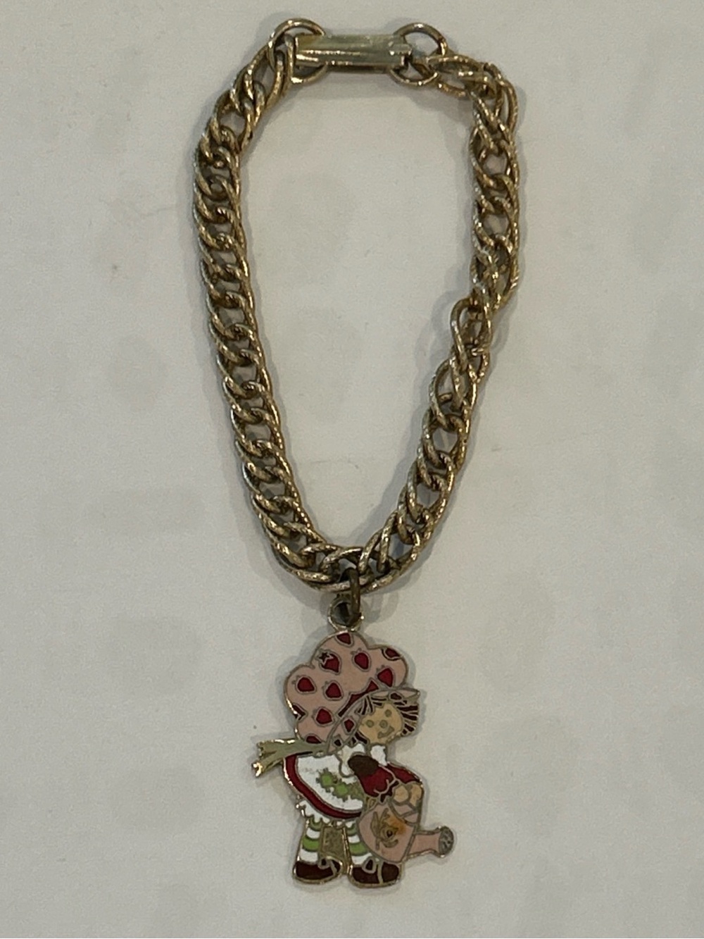 AGC 1980 strawberry shortcake 7.5 vintage charm bracelet